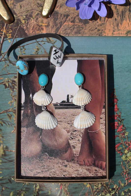 Sea Shells by the Sea Shore Earrings (turquoise)