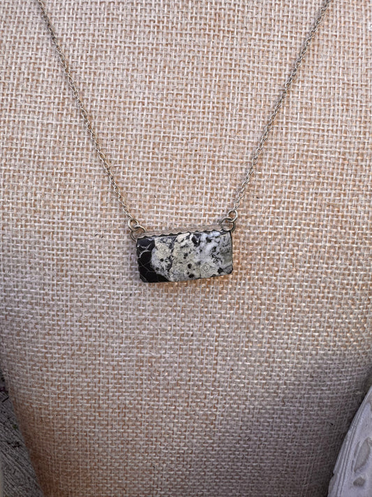 White buffalo bar (18 inch)